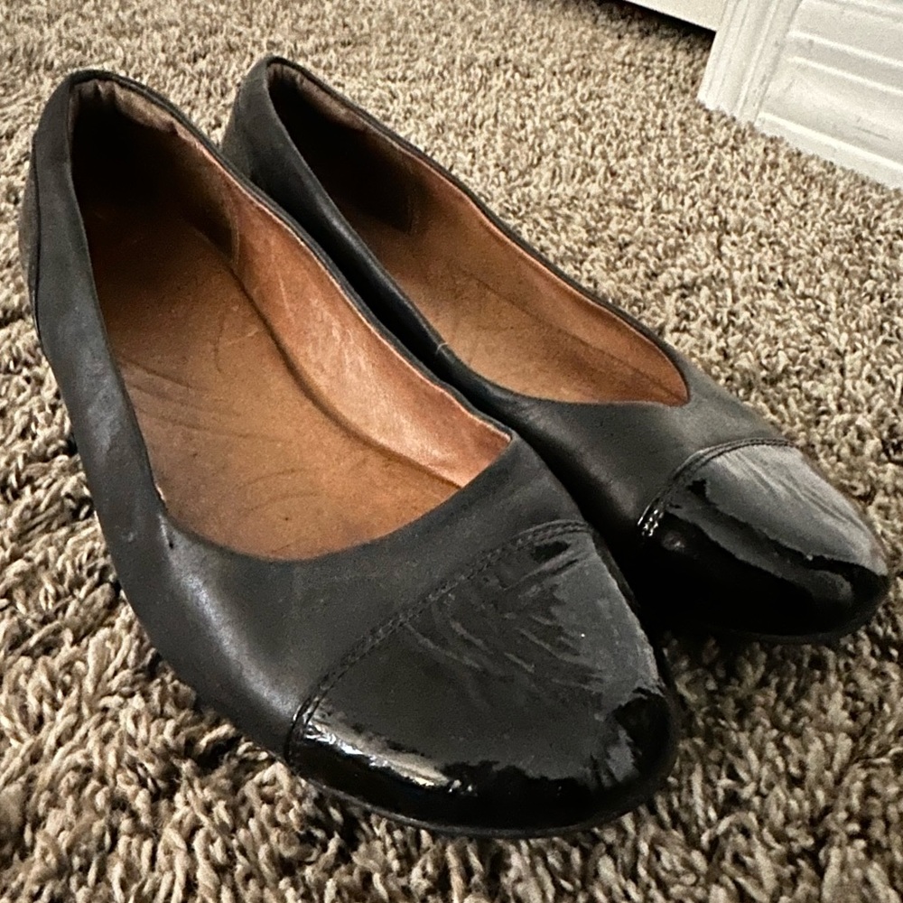 Clarks black flats. Size 8.5
